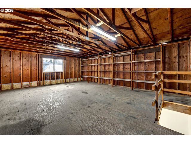 647 Se RUSSELL St, Camas, WA 98607