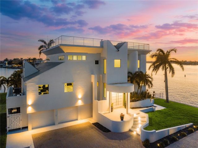 1400 SIESTA DRIVE, Sarasota, FL 34239