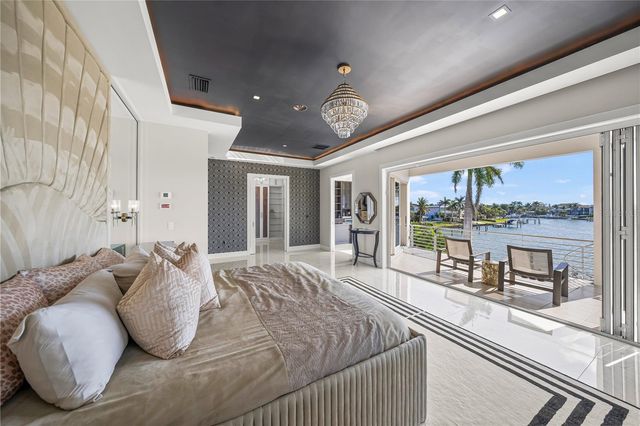 1400 SIESTA DRIVE, Sarasota, FL 34239