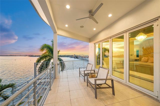 1400 SIESTA DRIVE, Sarasota, FL 34239