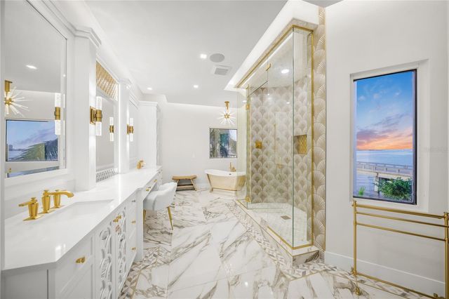 1400 SIESTA DRIVE, Sarasota, FL 34239