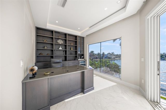 1400 SIESTA DRIVE, Sarasota, FL 34239