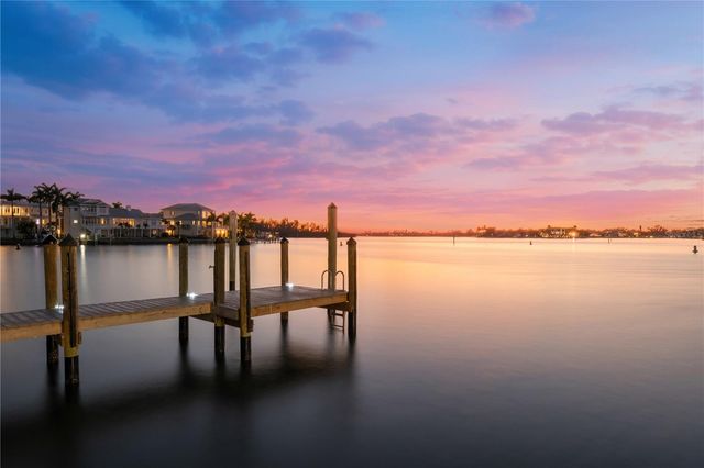 1400 SIESTA DRIVE, Sarasota, FL 34239