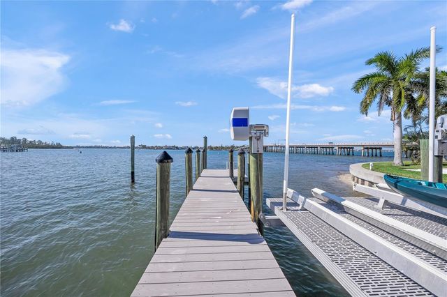 1400 SIESTA DRIVE, Sarasota, FL 34239