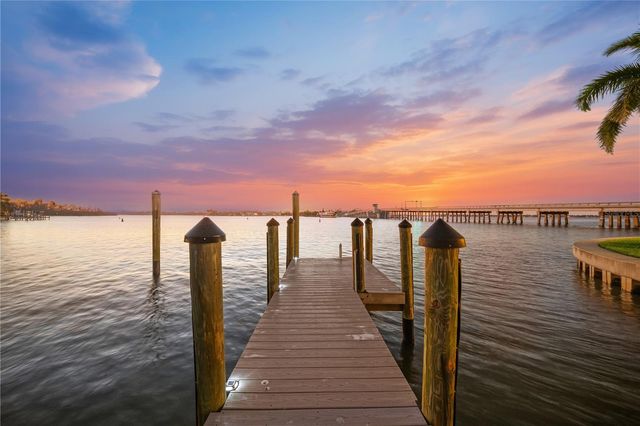 1400 SIESTA DRIVE, Sarasota, FL 34239