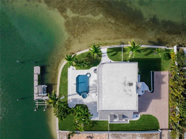 1400 SIESTA DRIVE, Sarasota, FL 34239