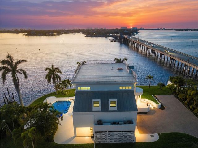 1400 SIESTA DRIVE, Sarasota, FL 34239