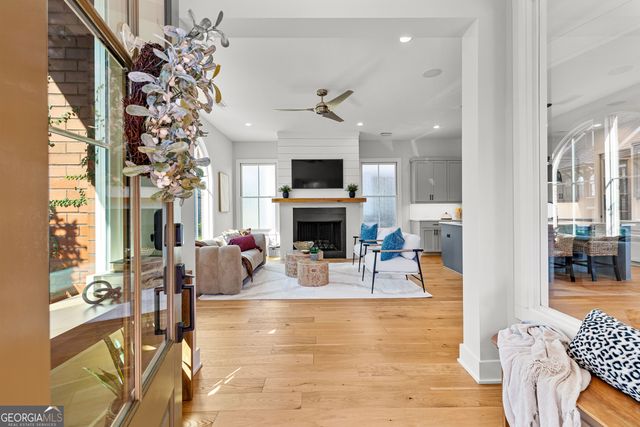 185 Central Avenue, Fayetteville, GA 30214