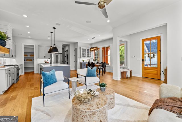 185 Central Avenue, Fayetteville, GA 30214