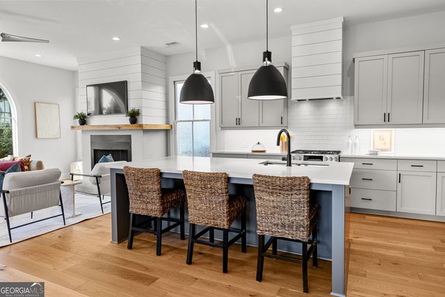 185 Central Avenue, Fayetteville, GA 30214