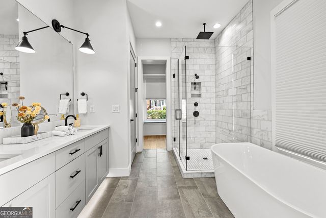 185 Central Avenue, Fayetteville, GA 30214