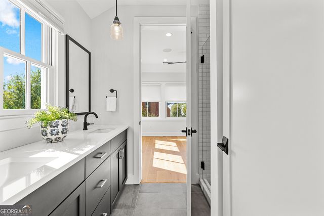 185 Central Avenue, Fayetteville, GA 30214