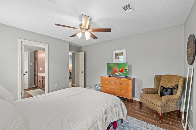 1910 Donaghey Avenue, Conway, AR 72032