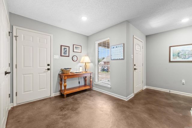 1910 Donaghey Avenue, Conway, AR 72032