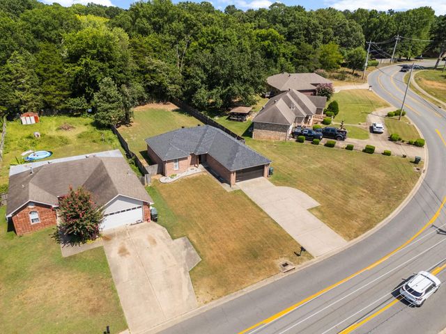 1910 Donaghey Avenue, Conway, AR 72032