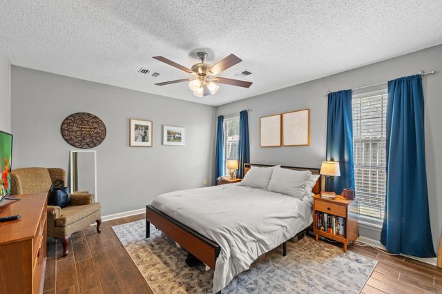 1910 Donaghey Avenue, Conway, AR 72032