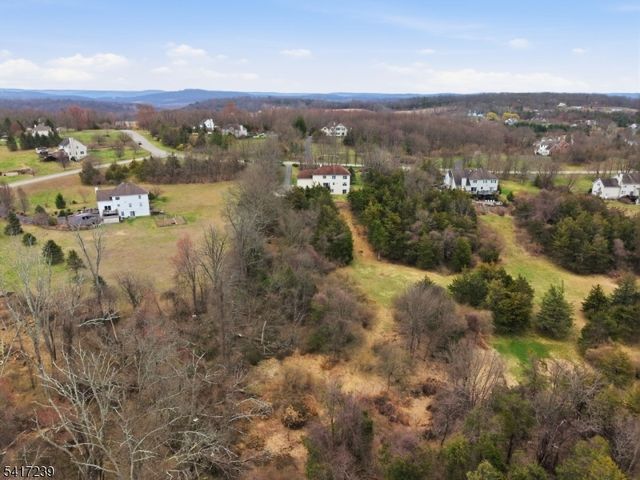 15 Dana Dr, Andover Twp., NJ 07848