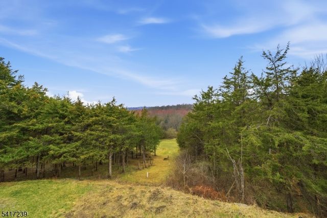 15 Dana Dr, Andover Twp., NJ 07848