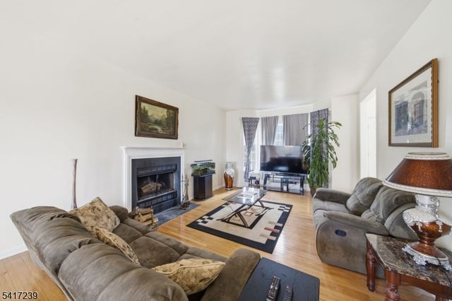 15 Dana Dr, Andover Twp., NJ 07848