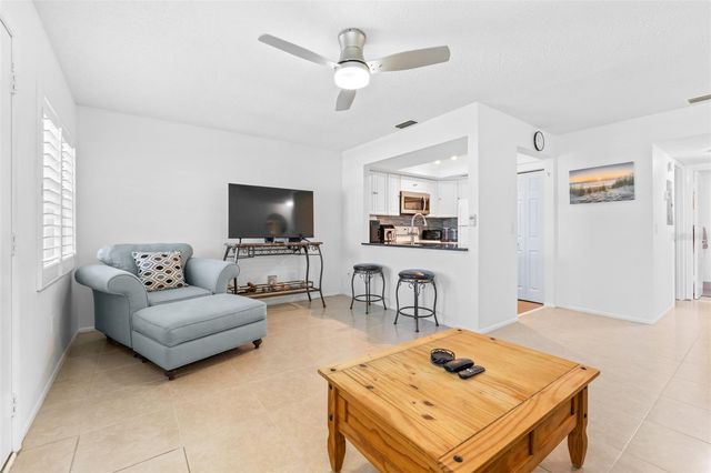 1250 S PINELLAS AVENUE 711, Tarpon Springs, FL 34689