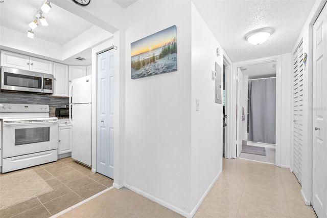1250 S PINELLAS AVENUE 711, Tarpon Springs, FL 34689