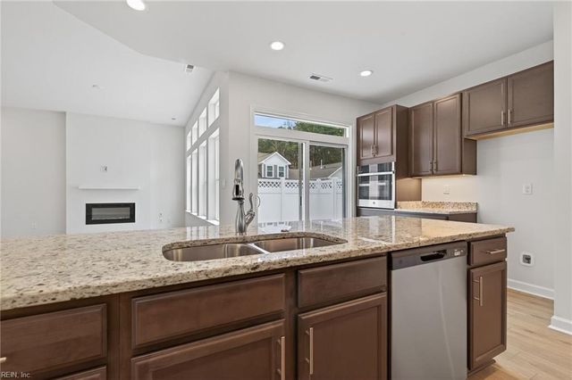 2200 Venture Way Unit B, Suffolk, VA 23434