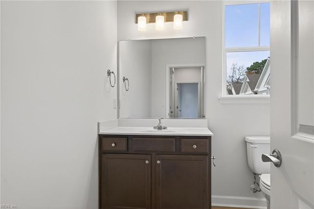 2200 Venture Way Unit B, Suffolk, VA 23434