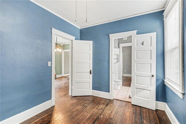 4304 HOLMES Street, Kansas City, MO 64110