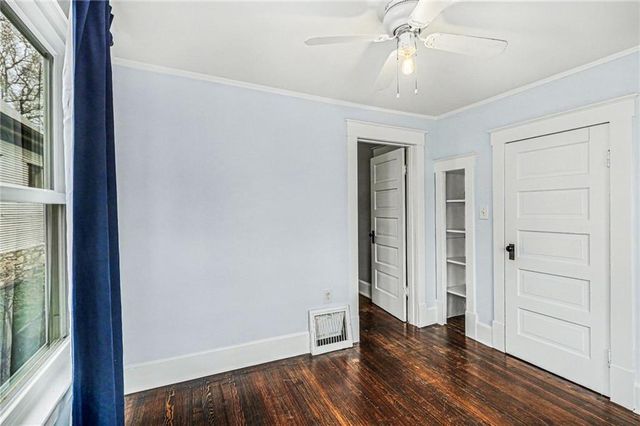 4304 HOLMES Street, Kansas City, MO 64110