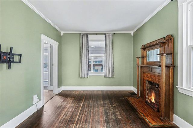 4304 HOLMES Street, Kansas City, MO 64110