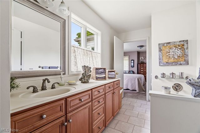 5433 E Boulevard NW, Canton, OH 44718