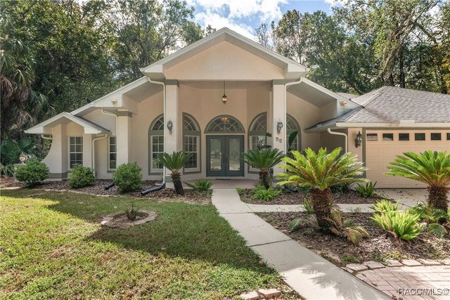 90 Winding River Lane, Inglis, FL 34449