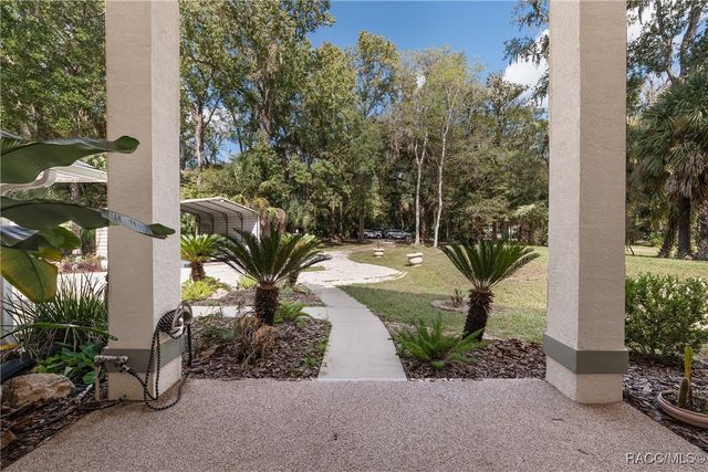 90 Winding River Lane, Inglis, FL 34449