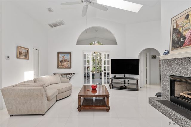 90 Winding River Lane, Inglis, FL 34449