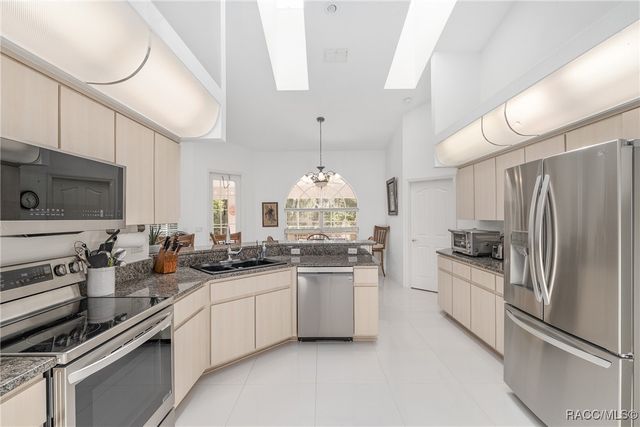 90 Winding River Lane, Inglis, FL 34449