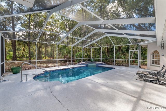 90 Winding River Lane, Inglis, FL 34449