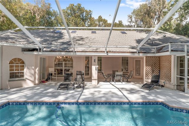 90 Winding River Lane, Inglis, FL 34449