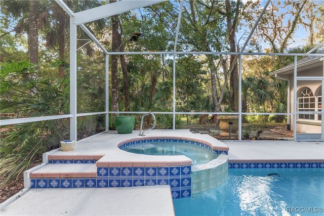 90 Winding River Lane, Inglis, FL 34449