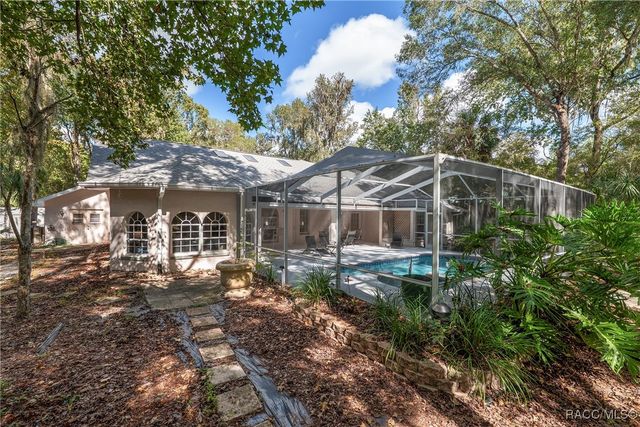 90 Winding River Lane, Inglis, FL 34449