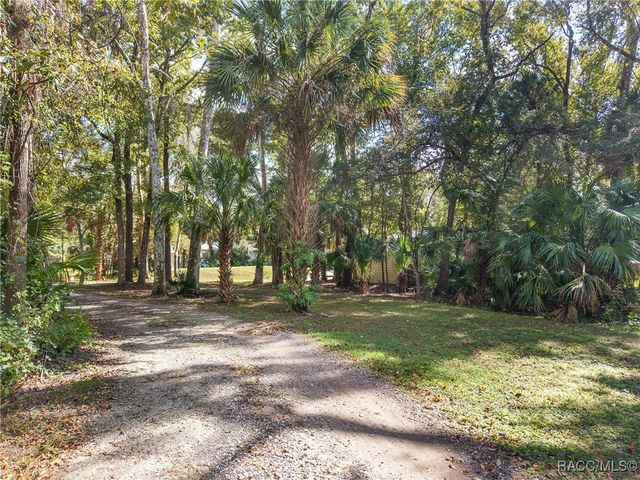 90 Winding River Lane, Inglis, FL 34449