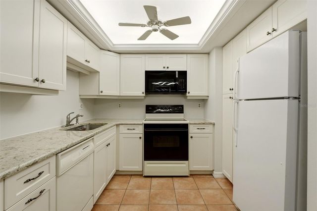 5324 ROYAL PALM AVENUE 5324, Sarasota, FL 34234
