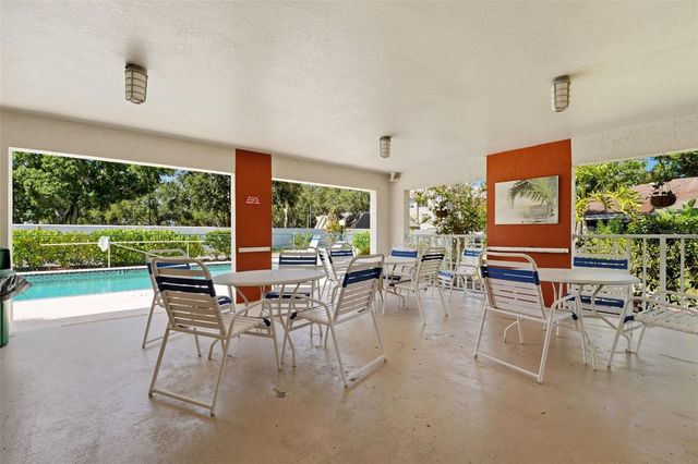 5324 ROYAL PALM AVENUE 5324, Sarasota, FL 34234