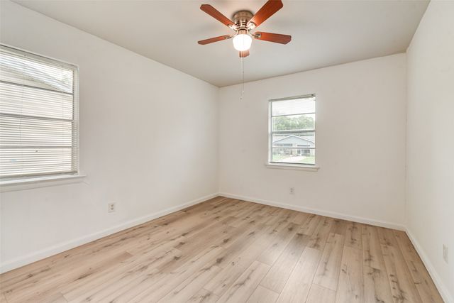 730 Cindy Lane, Grand Prairie, TX 75052