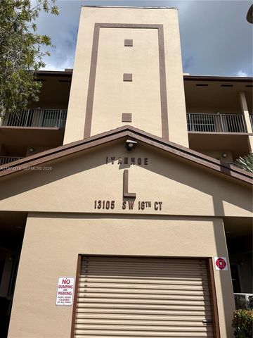 13105 SW 16th Ct 313L, Pembroke Pines, FL 33027