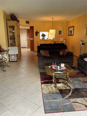 13105 SW 16th Ct 313L, Pembroke Pines, FL 33027