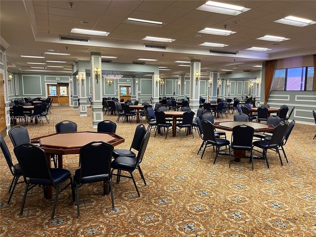 13105 SW 16th Ct 313L, Pembroke Pines, FL 33027