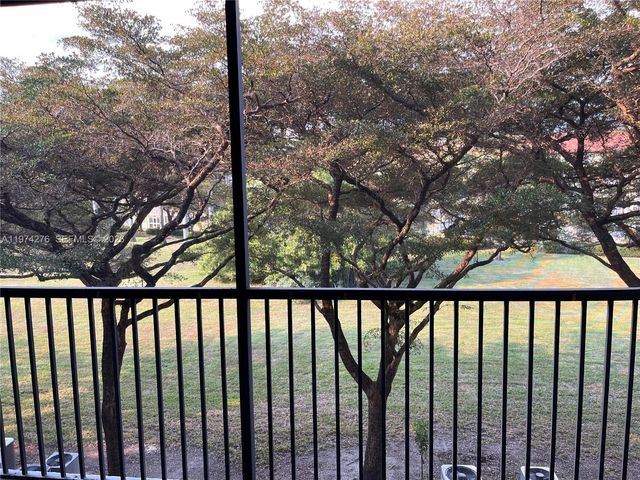 13105 SW 16th Ct 313L, Pembroke Pines, FL 33027