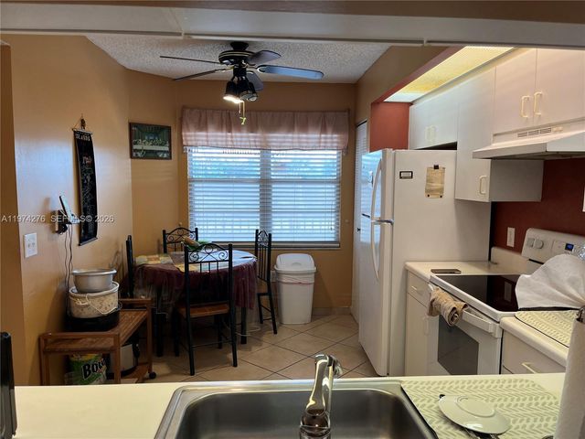 13105 SW 16th Ct 313L, Pembroke Pines, FL 33027