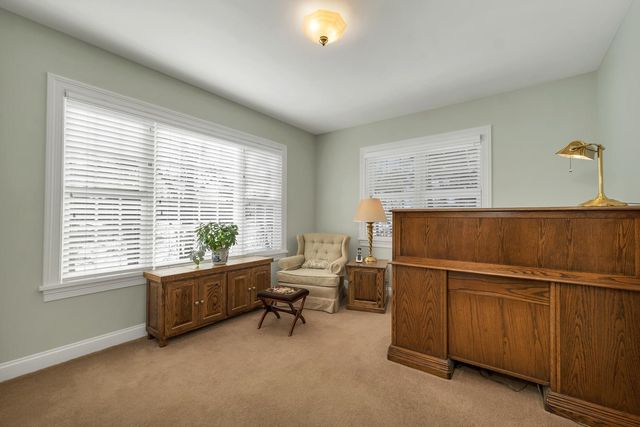 6 Governor Wentworth Highway, Tuftonboro, NH 03816