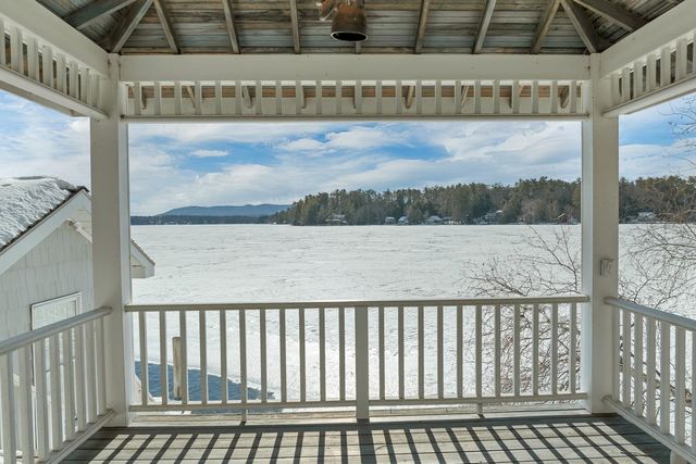 6 Governor Wentworth Highway, Tuftonboro, NH 03816